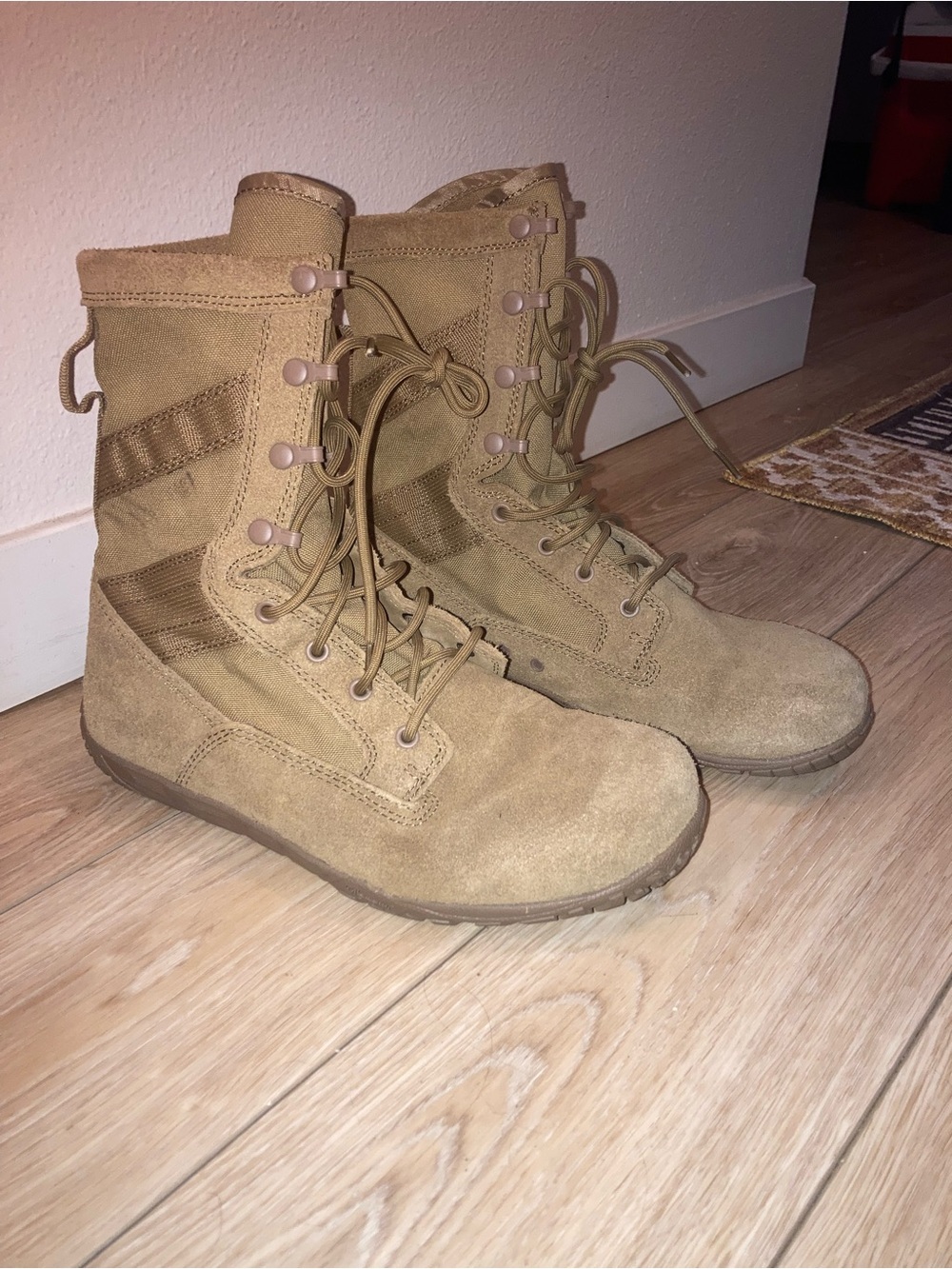 Belleville Tactical Barefoot Zero-Drop Boot - Vibram Outsole-Men’s - Desert Tan